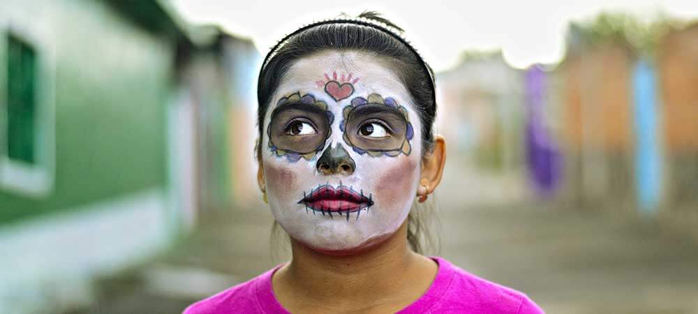 Celebrate Day of the Dead or Día de los Muertos in Mexico for an authentic + culture-filled trip.