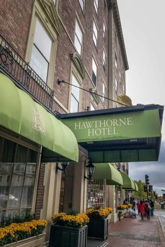 Photo of the outside of the Hawthorne Hotel.