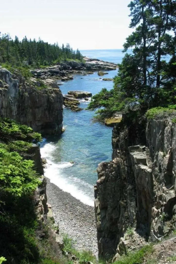 Photo of the shore along the Schoodic Peninsula in Acadia National Park.
