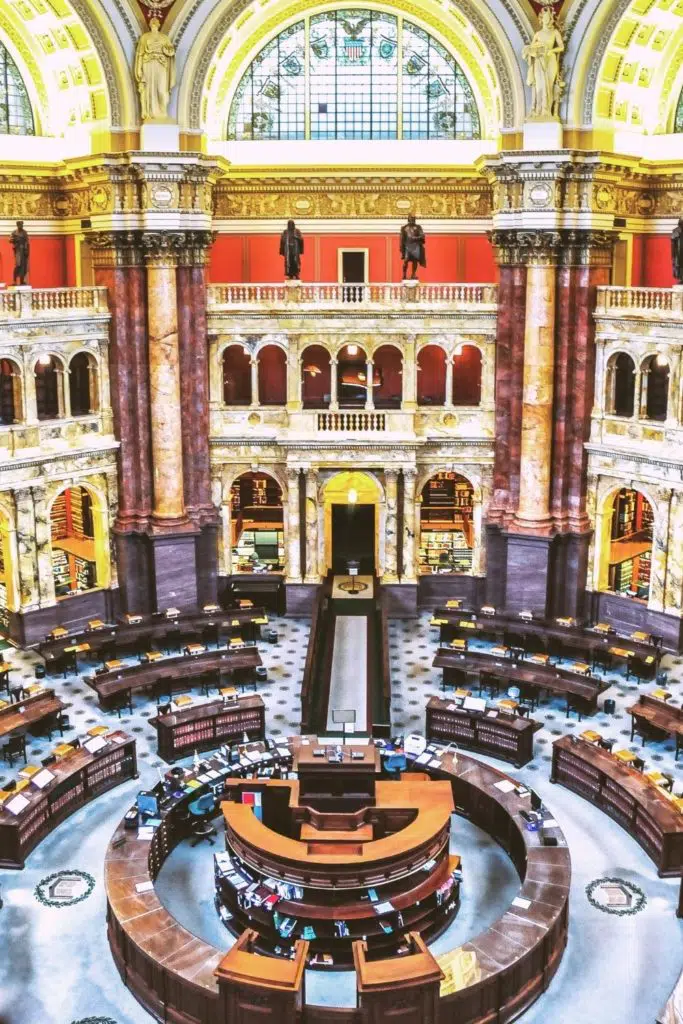 Photo of the interior of the Library of Congress.