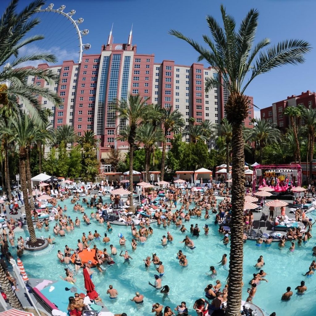 Photo of the GO Pool at Flamingo in Vegas.