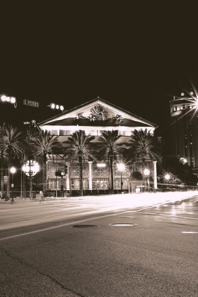 Black and white photo of the Harrah's Casino in New Orleans.