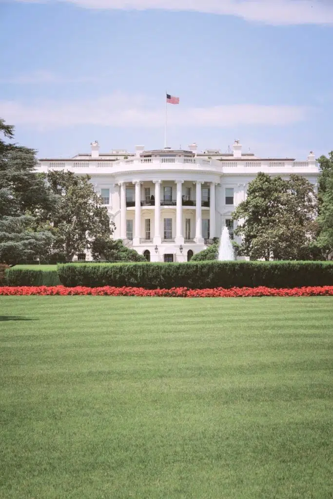 Photo of The White House in Washington, DC