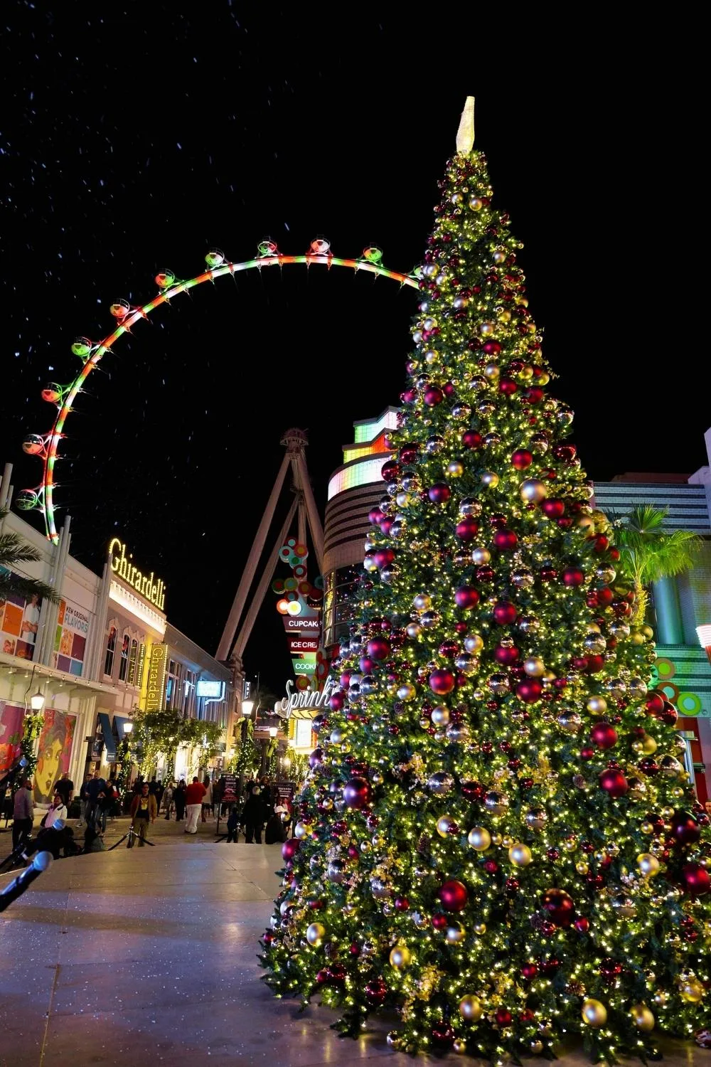 Photo of the LINQ Promenade decorated for the holiday season.
