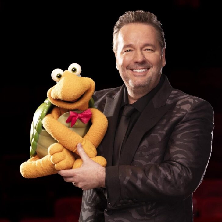 Photo of Terry Fator with one of his ventriloquism puppets.