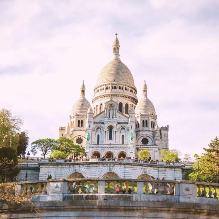 Photo of the Sacre-Coure Basilica in Paris, France