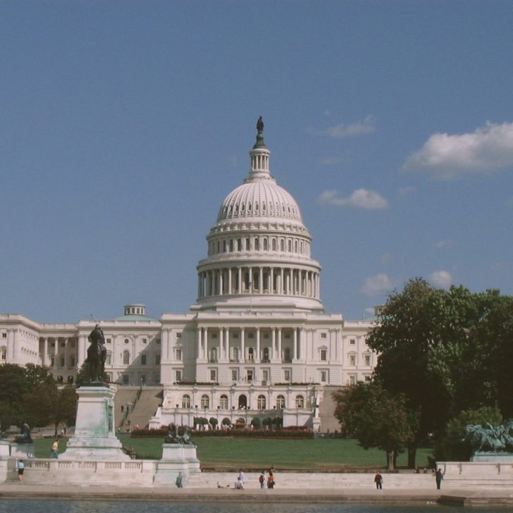 Photo of the US Capitol building.